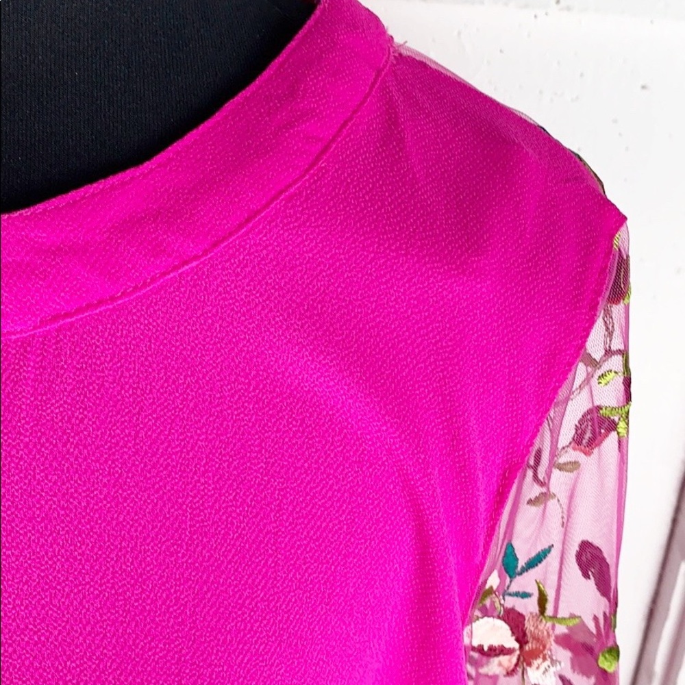 Umgee Best Shot Embroidered Mesh Top - Picture 3 of 8